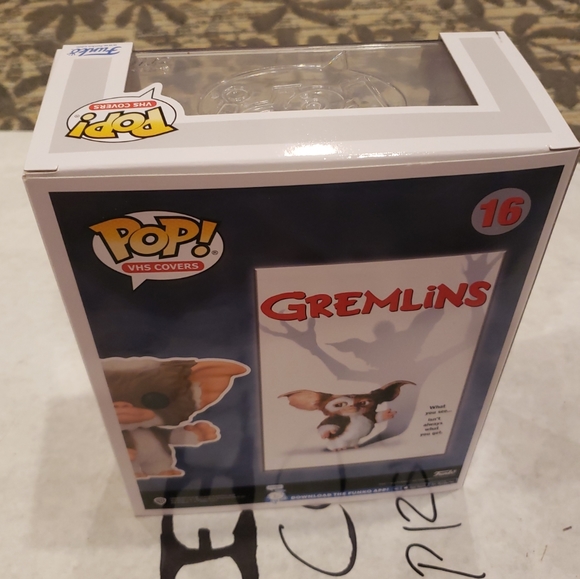 Gizmo Flocked VHS  Funko Pop Walmart Exclusive #16 - Picture 4 of 5